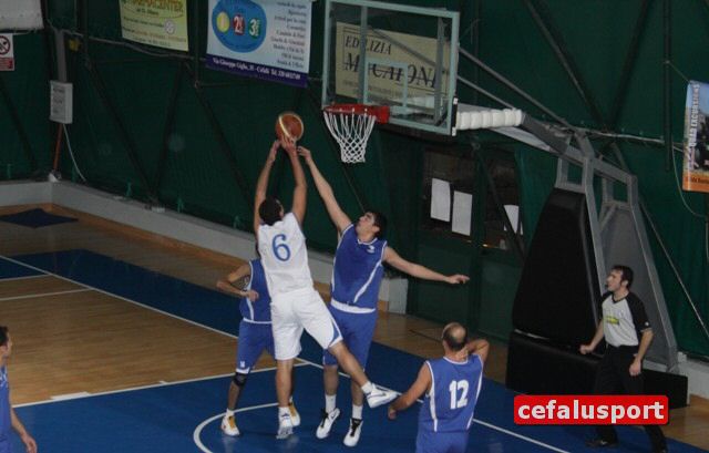 101128_sport 044y_tn.jpg